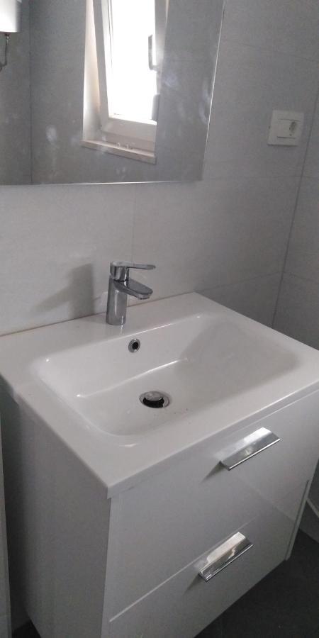 Appartamento Rake Omiš Esterno foto